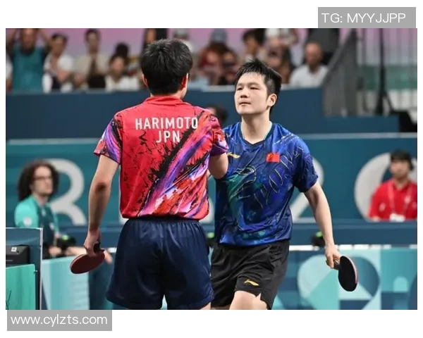 张本智和庆祝动作问候樊振东：他是我的偶像！期望能与他再次对阵